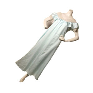 Uly OF FRANCE VINTAGE SLEEPWEAR‎ SIZE SMALL